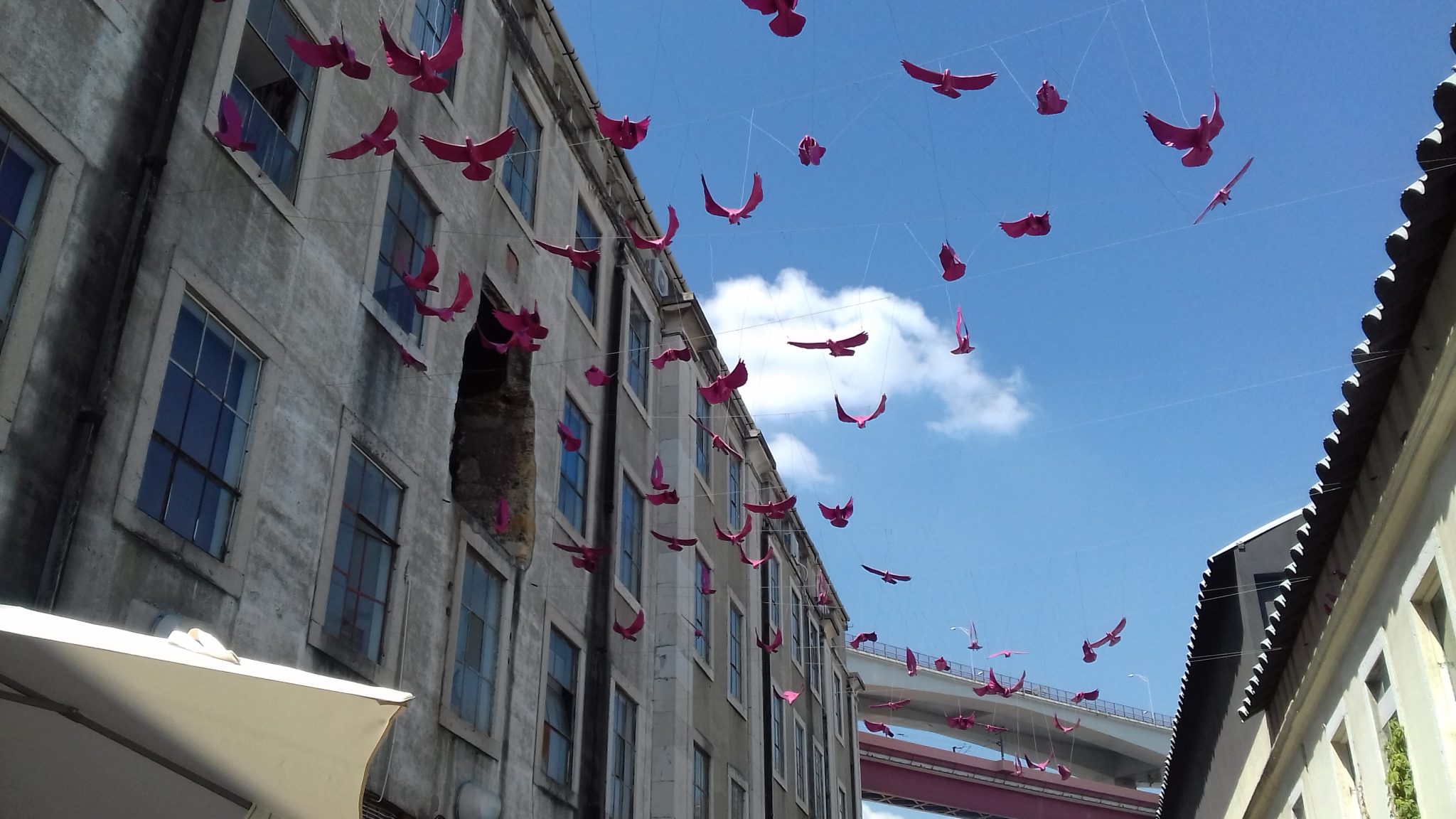 LX FACTORY ou comment visiter le Lisbonne branché en fauteuil ?